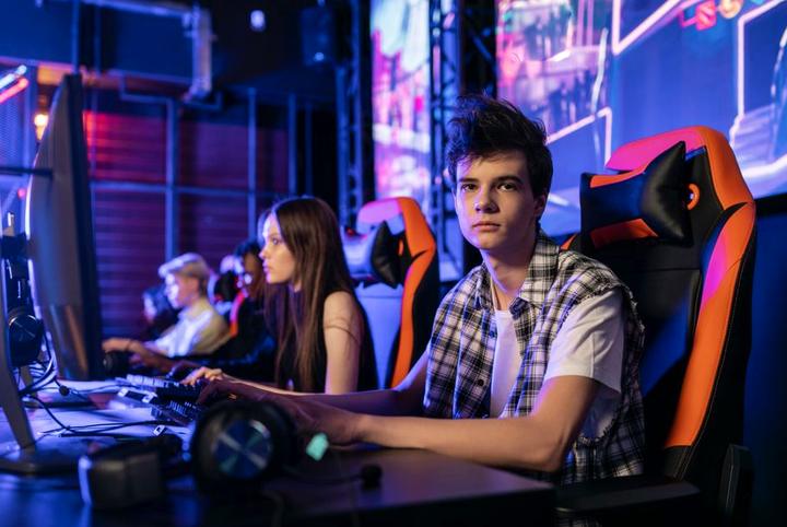đánh giá F8bet